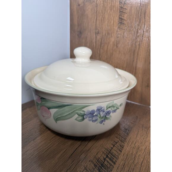 Pfaltzgraff Other - Pfaltzgraff Garden Party 9" Covered Floral Casserole Baking Serving Dish 2 Qt